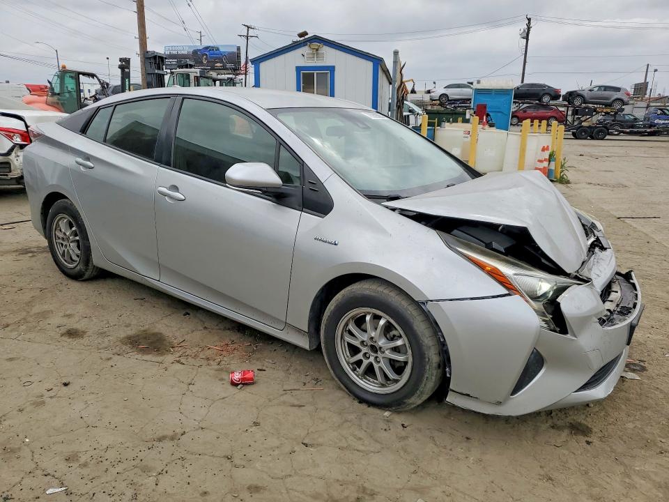 Photo 4 from auction – 2017 TOYOTA PRIUS with VIN JTDKBRFU7H3554065