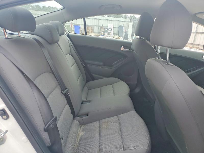 Photo 10 from auction – 2017 KIA FORTE with VIN 3KPFK4A72HE040137