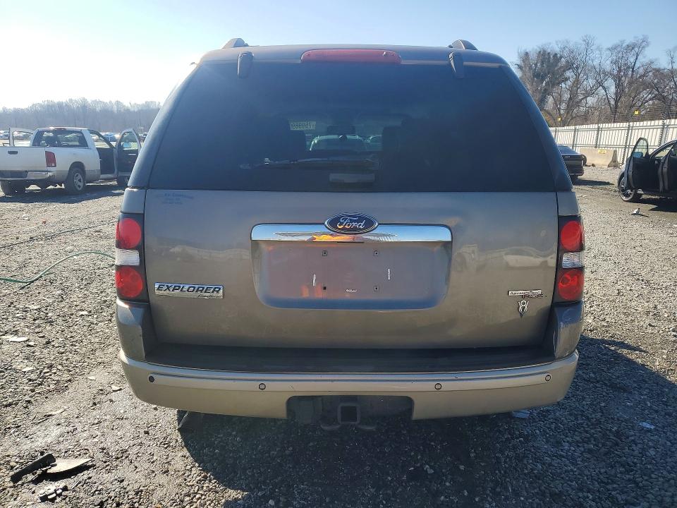 Photo 6 from auction – 2006 FORD EXPLORER E with VIN 1FMEU64816UA76790