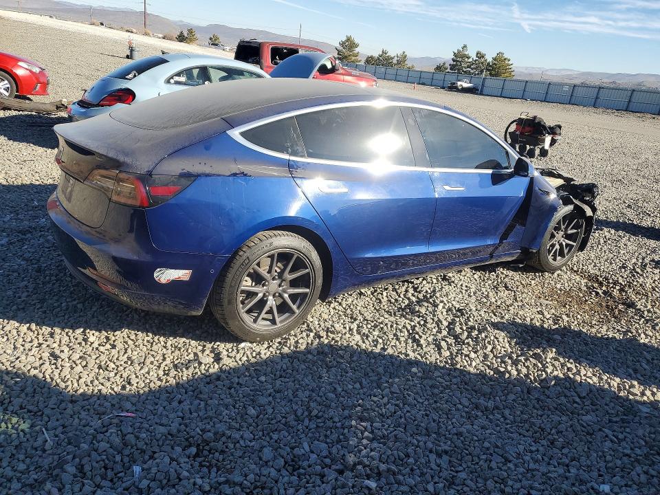 Photo 3 from auction – 2018 TESLA MODEL 3 with VIN 5YJ3E1EA0JF058974