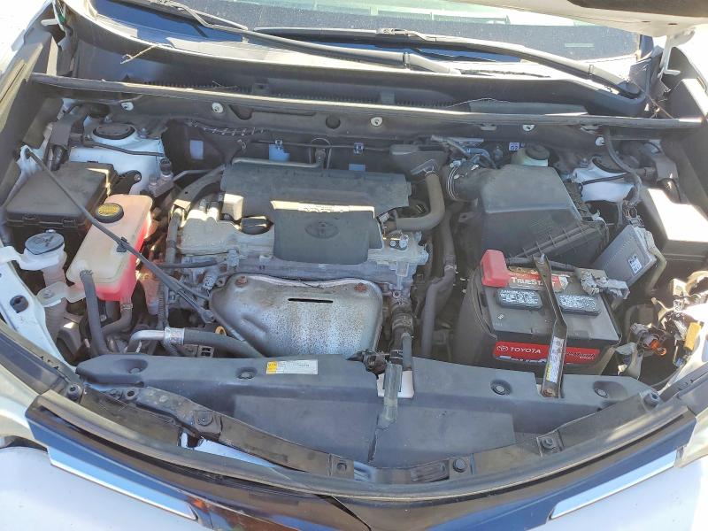 Photo 12 from auction – 2018 TOYOTA RAV4 with VIN 2T3WFREV3JW480890
