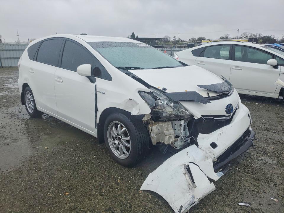 Photo 4 from auction – 2013 TOYOTA PRIUS V with VIN JTDZN3EU9D3243364