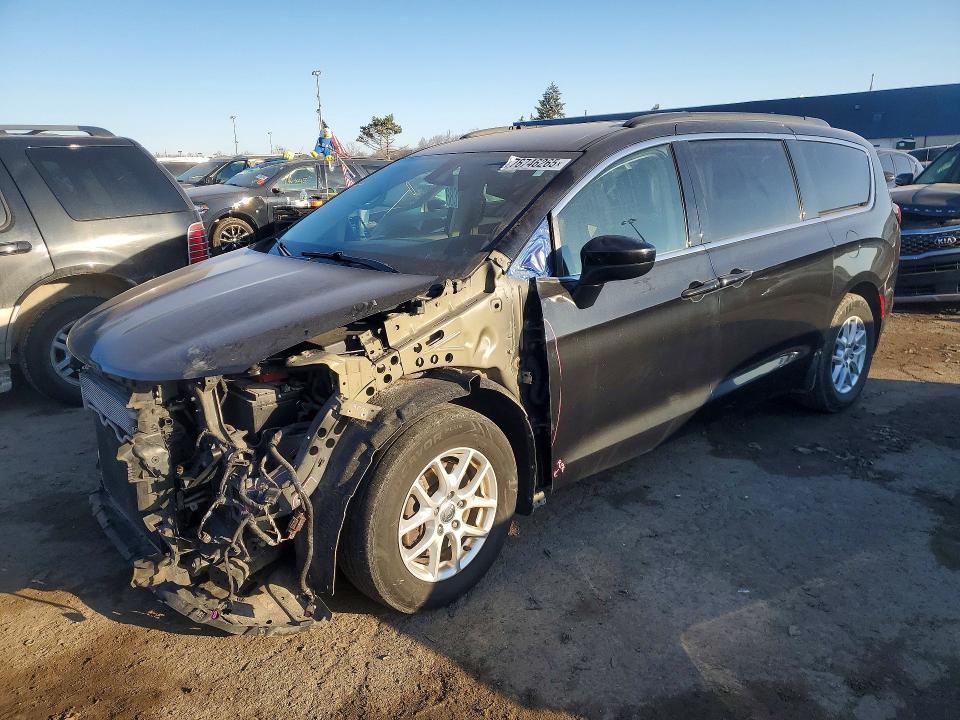 Photo 1 from auction – 2020 CHRYSLER VOYAGER LX with VIN 2C4RC1DGXLR264882