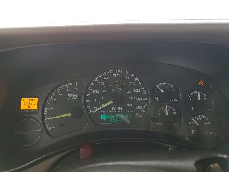 Photo 9 from auction – 2000 CHEVROLET SILVERADO with VIN 1GCEK19T9YE216172