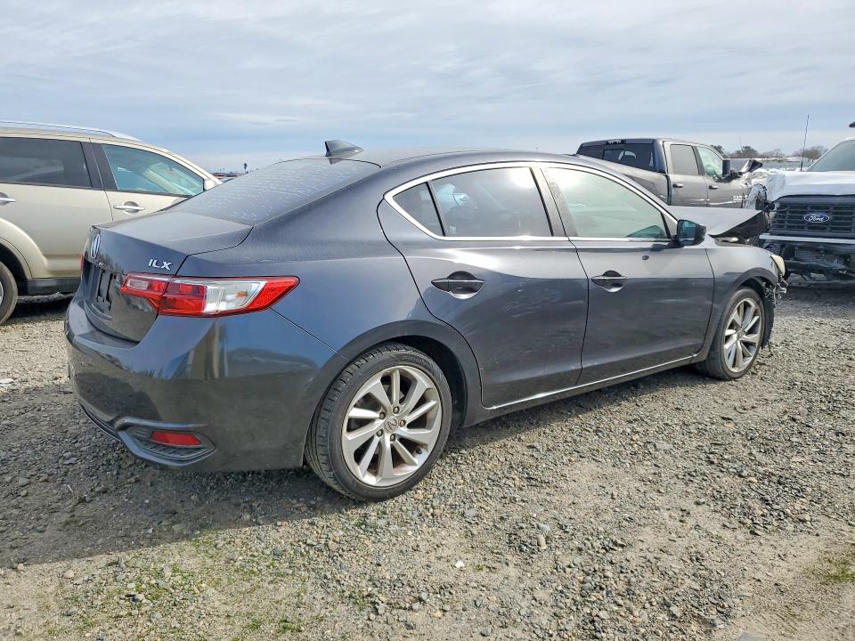 Photo 3 from auction – 2016 ACURA ILX with VIN 19UDE2F34GA003490