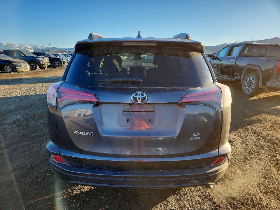 Photo 6 from auction – 2017 TOYOTA RAV4 LE with VIN 2T3BFREV4HW643684