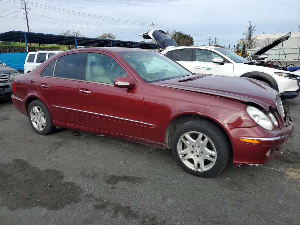 Photo 4 from auction – 2003 MERCEDES-BENZ E with VIN WDBUF65J53A140031