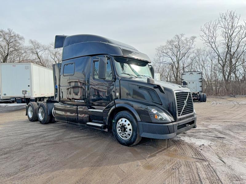 VOLVO VN 2015 with VIN 4V4NC9EH9FN182118 - Photo from auction