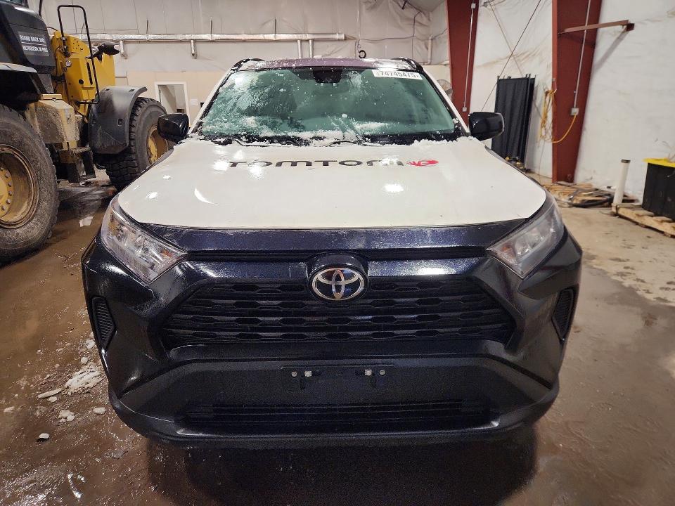 Photo 5 from auction – 2021 TOYOTA RAV4 LE with VIN 2T3H1RFV4MW122871
