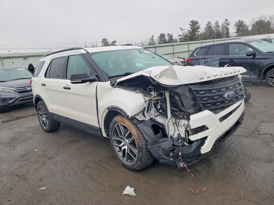 Photo 4 from auction – 2017 FORD EXPLORER with VIN 1FM5K8GT1HGB85768