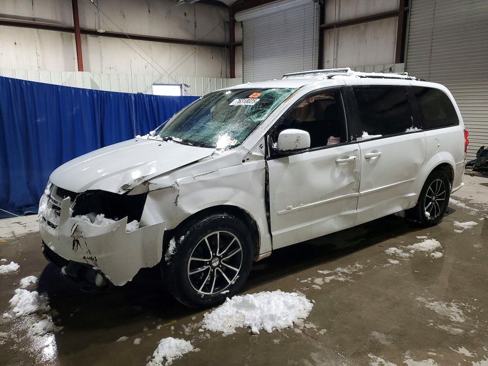 DODGE GRAND CARA 2017 with VIN 2C4RDGEG0HR674662 - Photo from auction