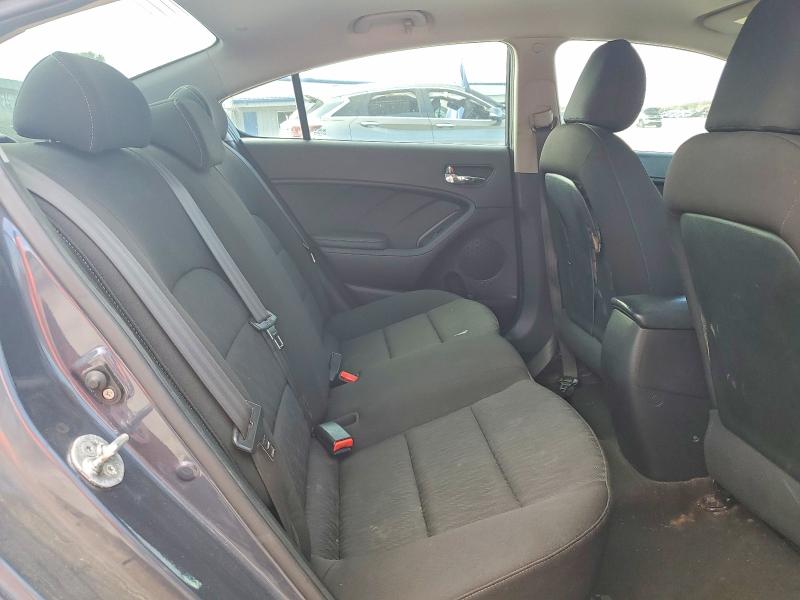 Photo 10 from auction – 2016 KIA FORTE LX with VIN KNAFK4A69G5471234