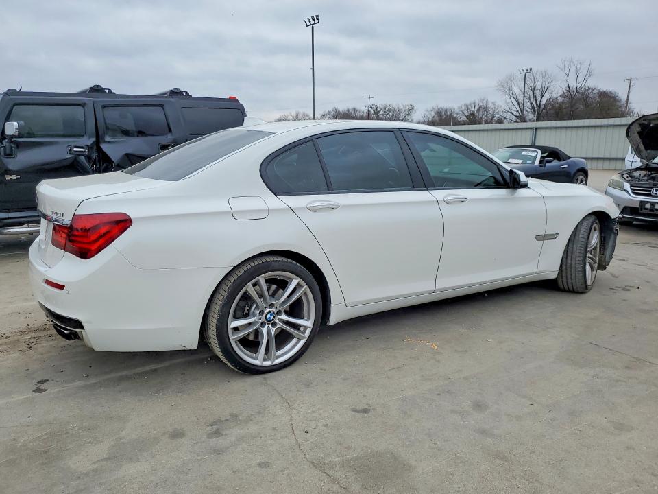 Photo 3 from auction – 2014 BMW 740 with VIN WBAYA6C56ED144272