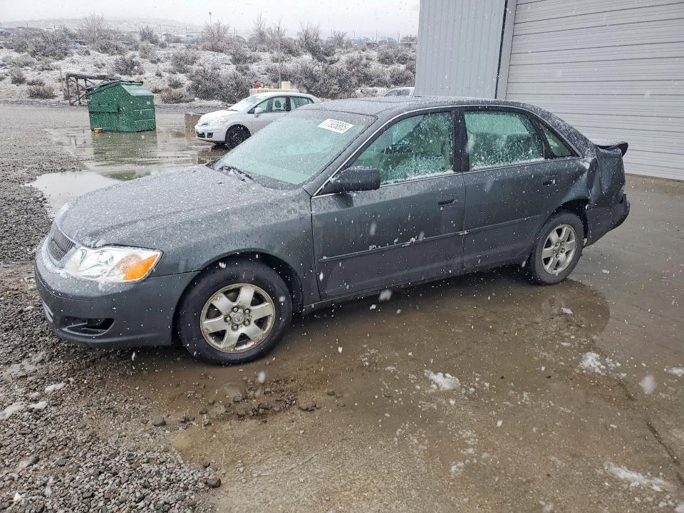 TOYOTA AVALON 2001 with VIN 4T1BF28B31U183280 - Photo from auction