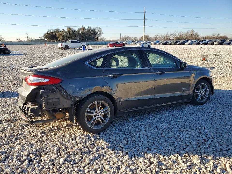 Photo 3 from auction – 2016 FORD FUSION with VIN 3FA6P0SU8GR241777