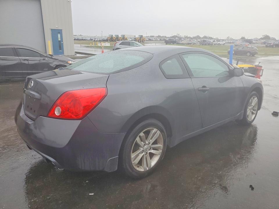 Photo 3 from auction – 2011 NISSAN ALTIMA with VIN 1N4AL2EP3BC140693