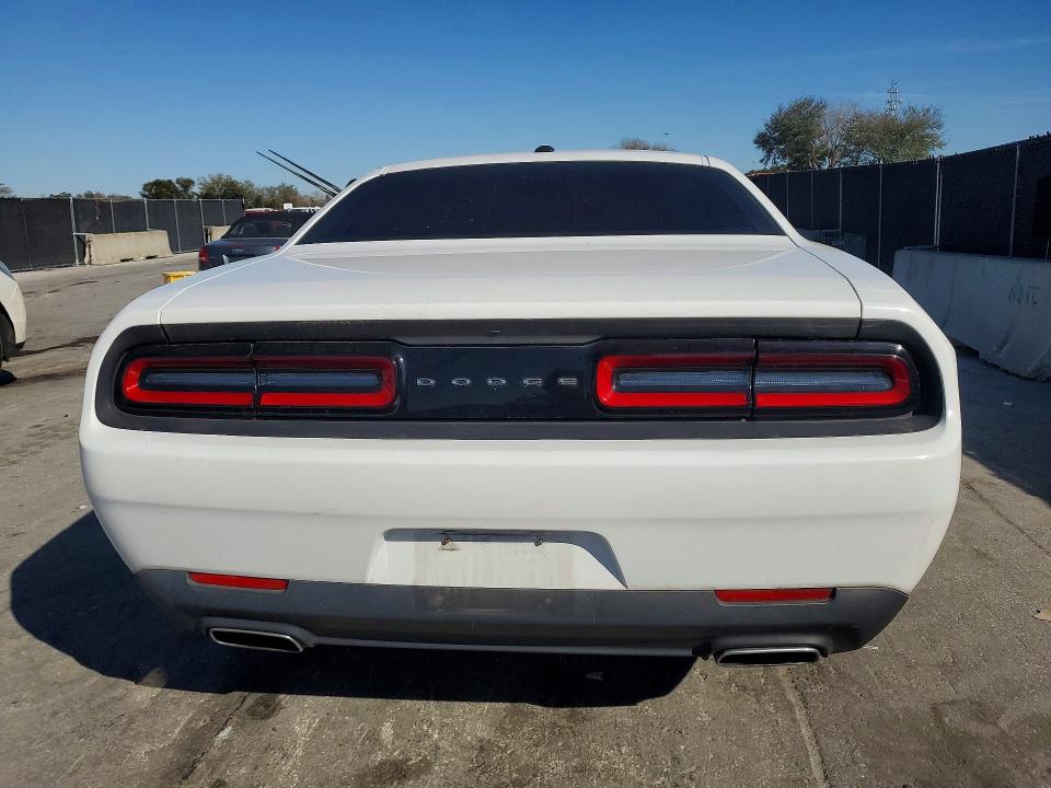 Photo 6 from auction – 2017 DODGE CHALLENGER with VIN 2C3CDZAG6HH651582