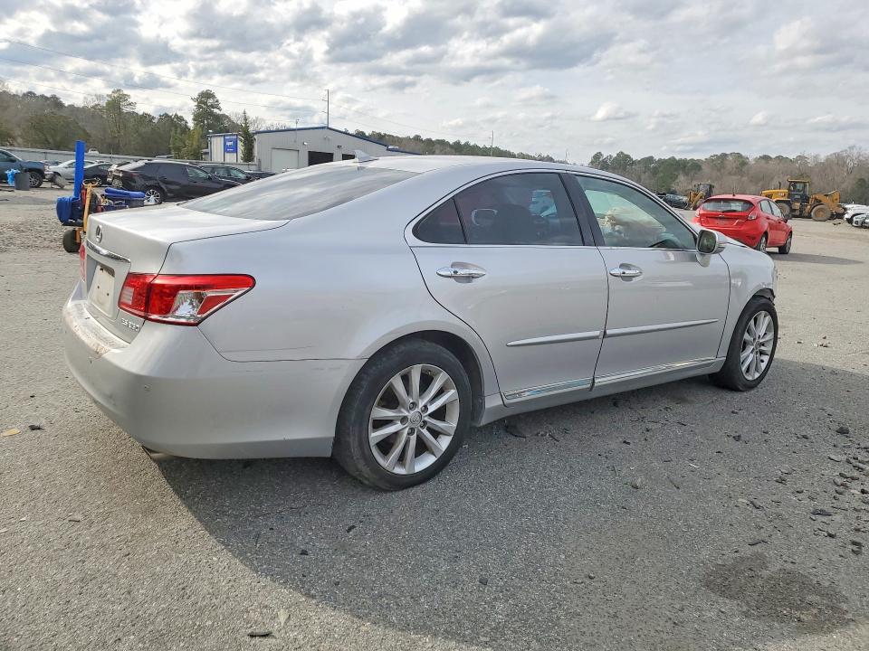 Photo 3 from auction – 2011 LEXUS ES with VIN JTHBK1EG4B2425225