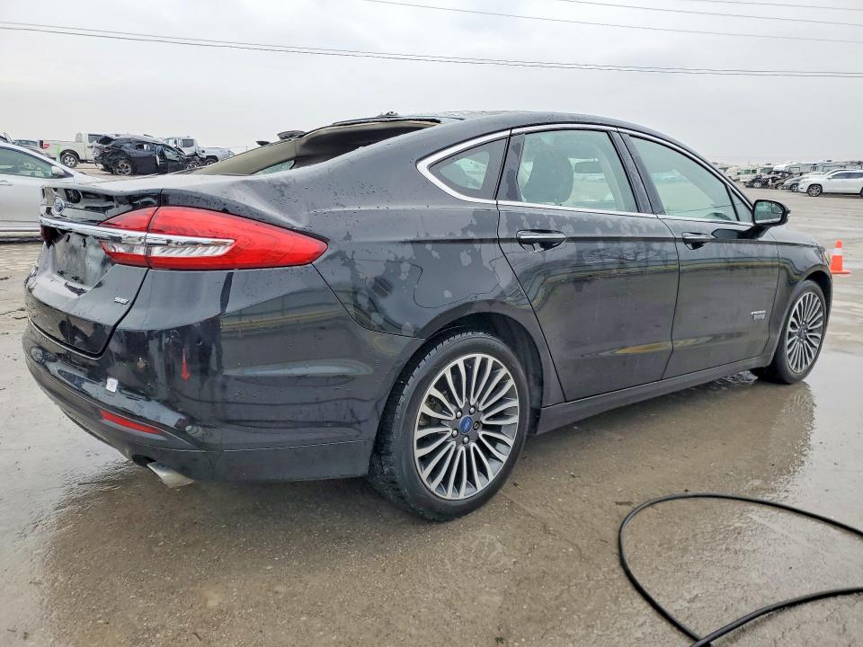 Photo 3 from auction – 2017 FORD FUSION with VIN 3FA6P0PU3HR270839