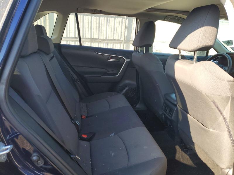 Фото 11 с аукциона – 2019 TOYOTA RAV4 XLE с VIN JTMP1RFV9KJ001471
