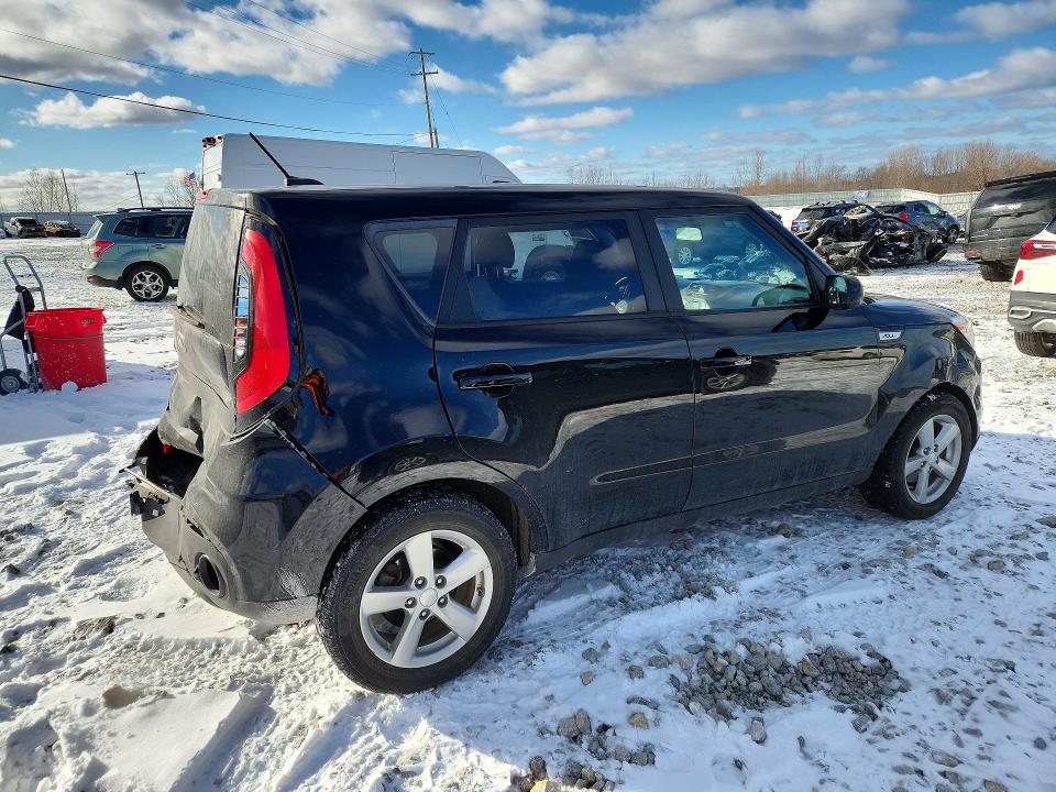 Photo 3 from auction – 2017 KIA SOUL with VIN KNDJN2A23H7475582