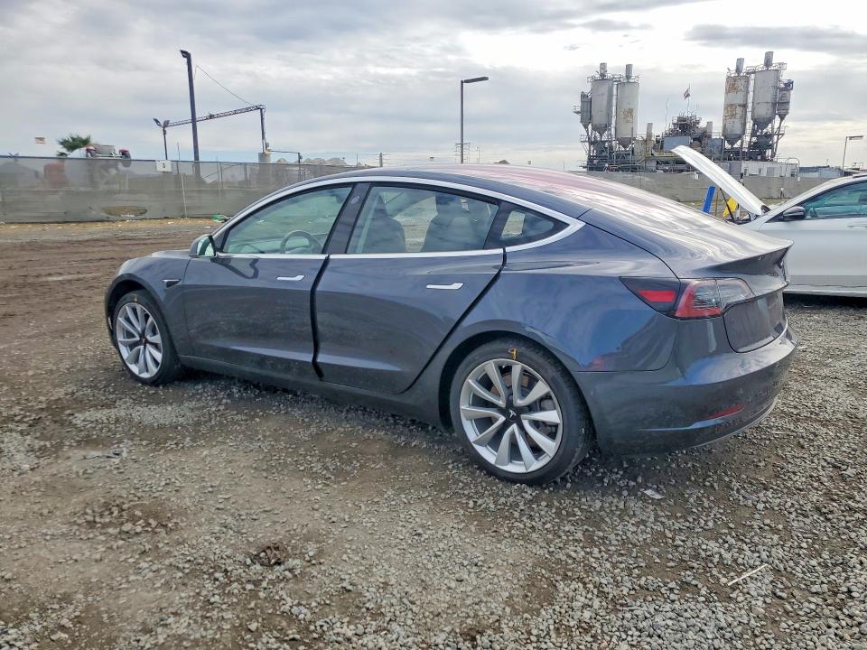 Photo 2 from auction – 2018 TESLA MODEL 3 with VIN 5YJ3E1EA9JF024127