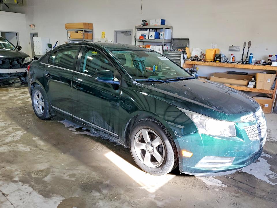 Photo 4 from auction – 2014 CHEVROLET CRUZE with VIN 1G1PC5SB1E7407706
