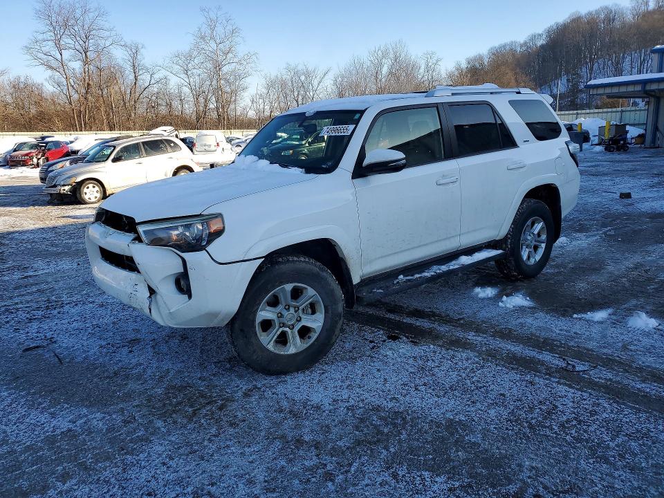 TOYOTA 4RUNNER SR 2014 with VIN JTEBU5JR5E5170707 - Photo from auction