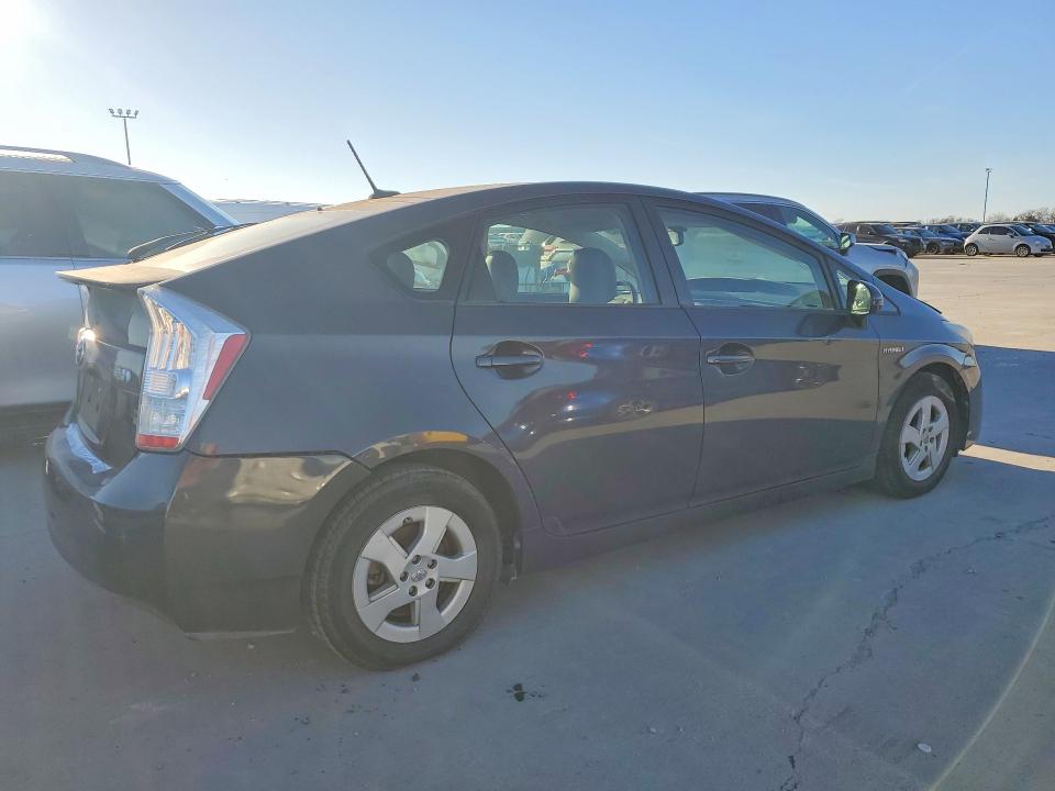 Photo 3 from auction – 2011 TOYOTA PRIUS with VIN JTDKN3DU4B0267105