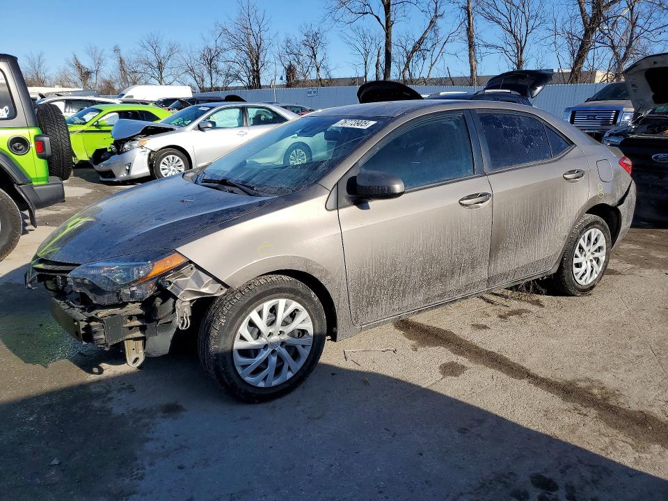 TOYOTA COROLLA 2018 with VIN 5YFBURHE4JP837438 - Photo from auction