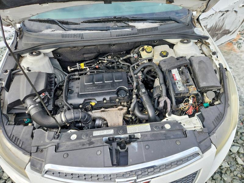 Photo 11 from auction – 2014 CHEVROLET CRUZE with VIN 1G1PC5SB0E7130157