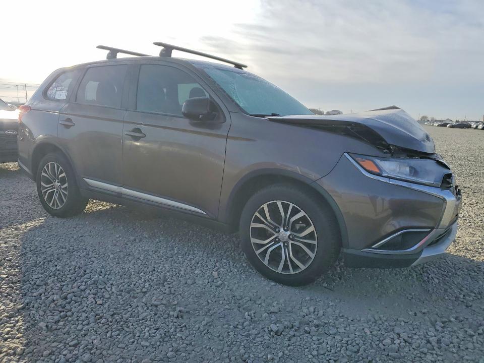 Photo 4 from auction – 2018 MITSUBISHI OUTLANDER with VIN JA4AZ3A33JZ023462