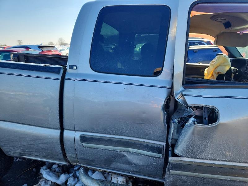 صورة رقم 10 من المزاد - 2003 CHEVROLET SILVERADO مع VIN 2GCEK19T731215452