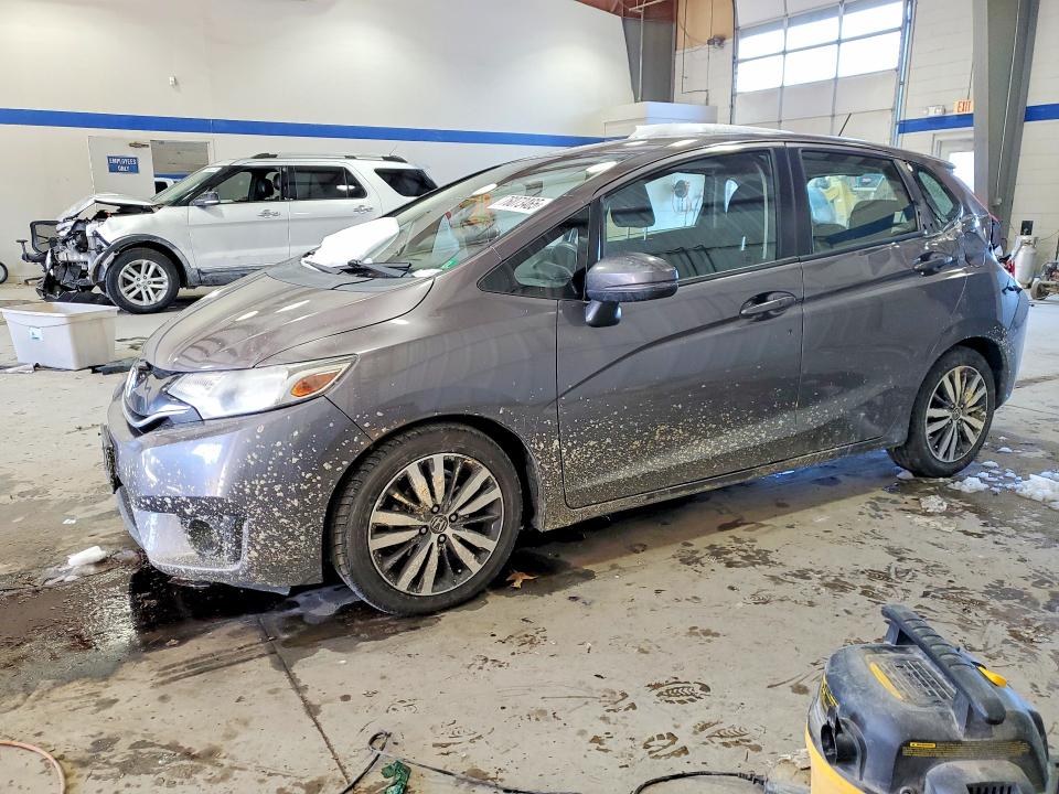 HONDA FIT EX 2017 with VIN JHMGK5H70HS014096 - Photo from auction