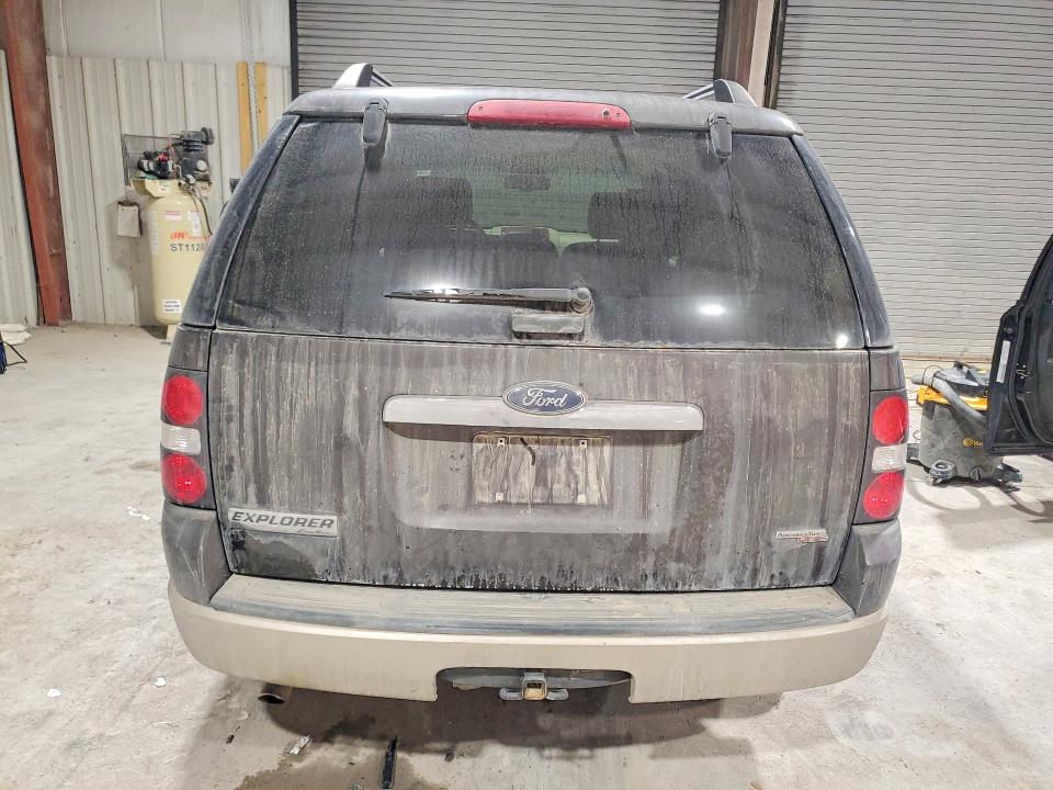 Photo 6 from auction – 2006 FORD EXPLORER E with VIN 1FMEU74E66UA87974