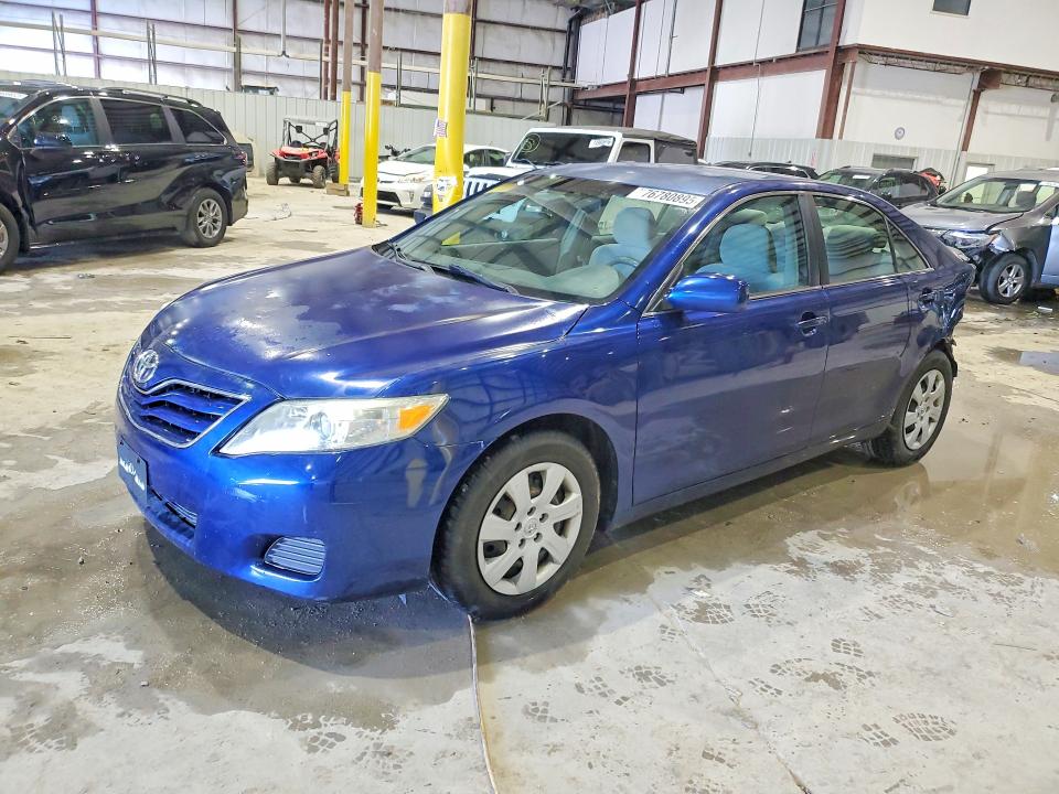 TOYOTA CAMRY 2011 with VIN 4T1BF3EK5BU647696 - Photo from auction