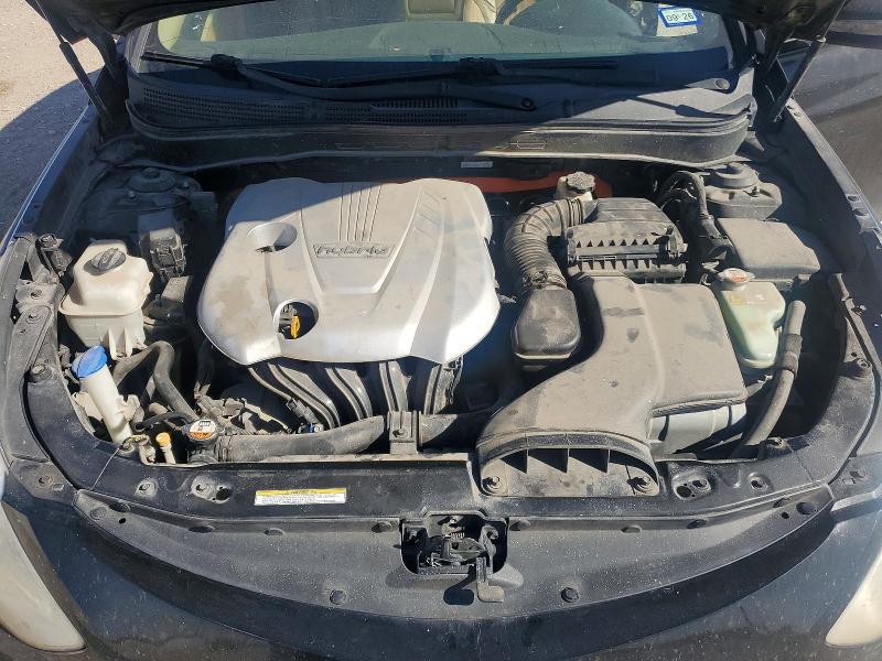 Photo 11 from auction – 2011 HYUNDAI SONATA with VIN KMHEC4A47BA010913