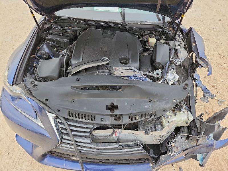 Photo 11 from auction – 2015 LEXUS IS with VIN JTHBF1D27F5074017