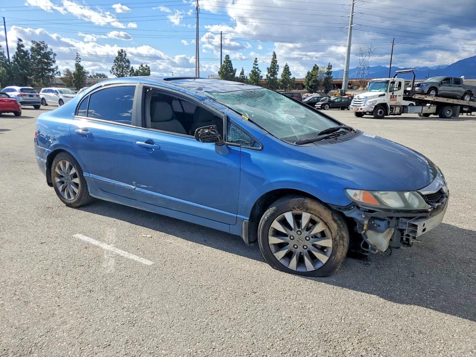 Photo 4 from auction – 2010 HONDA CIVIC with VIN 19XFA1F84AE045395