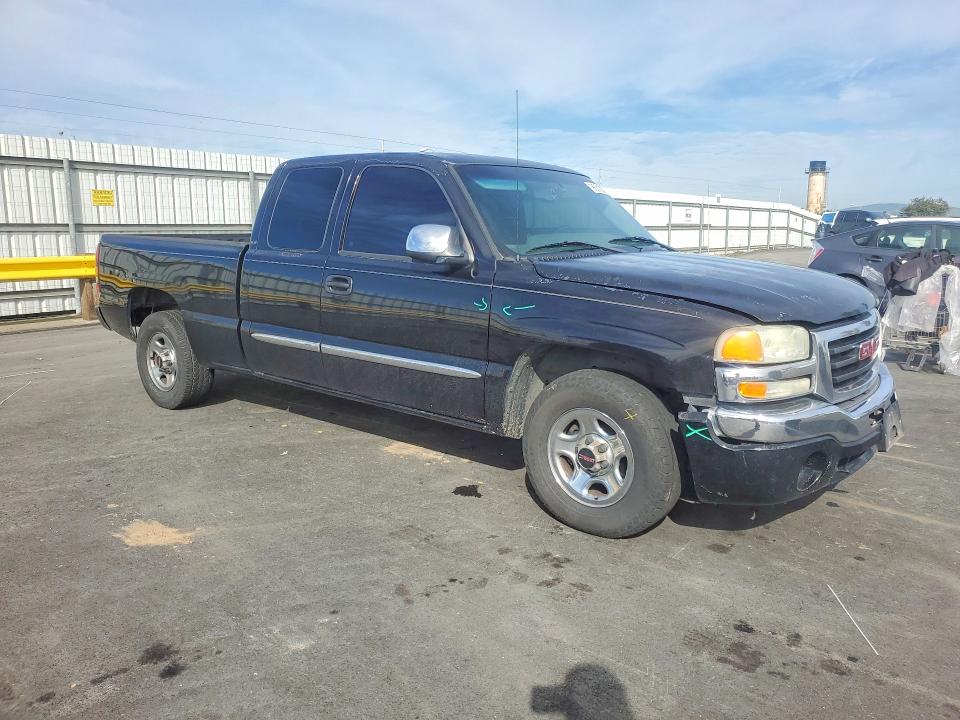 Photo 4 from auction – 2004 GMC NEW SIERRA with VIN 2GTEC19TX41206100