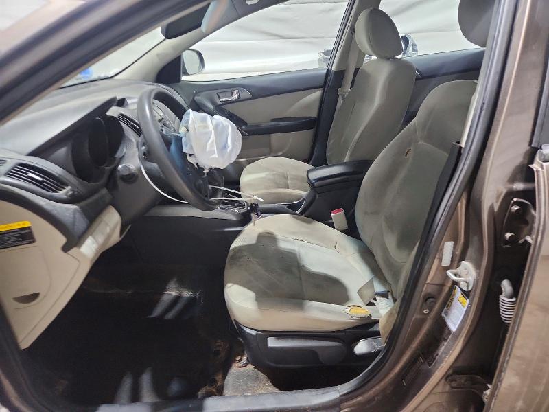 Foto 7 de la subasta – 2013 KIA FORTE con VIN KNAFU5A22D5693509