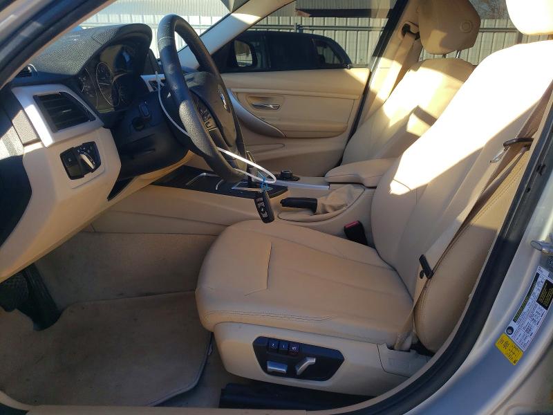 Photo 7 from auction – 2016 BMW 320 with VIN WBA8E1G55GNU10363
