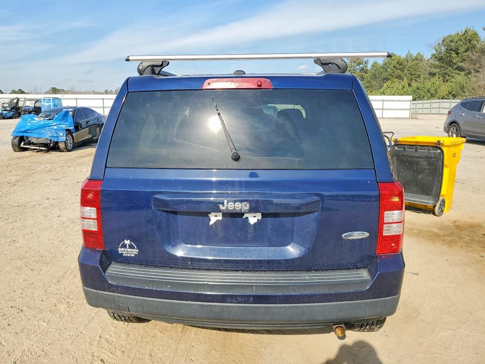 Photo 6 from auction – 2016 JEEP PATRIOT with VIN 1C4NJPFA6GD810781