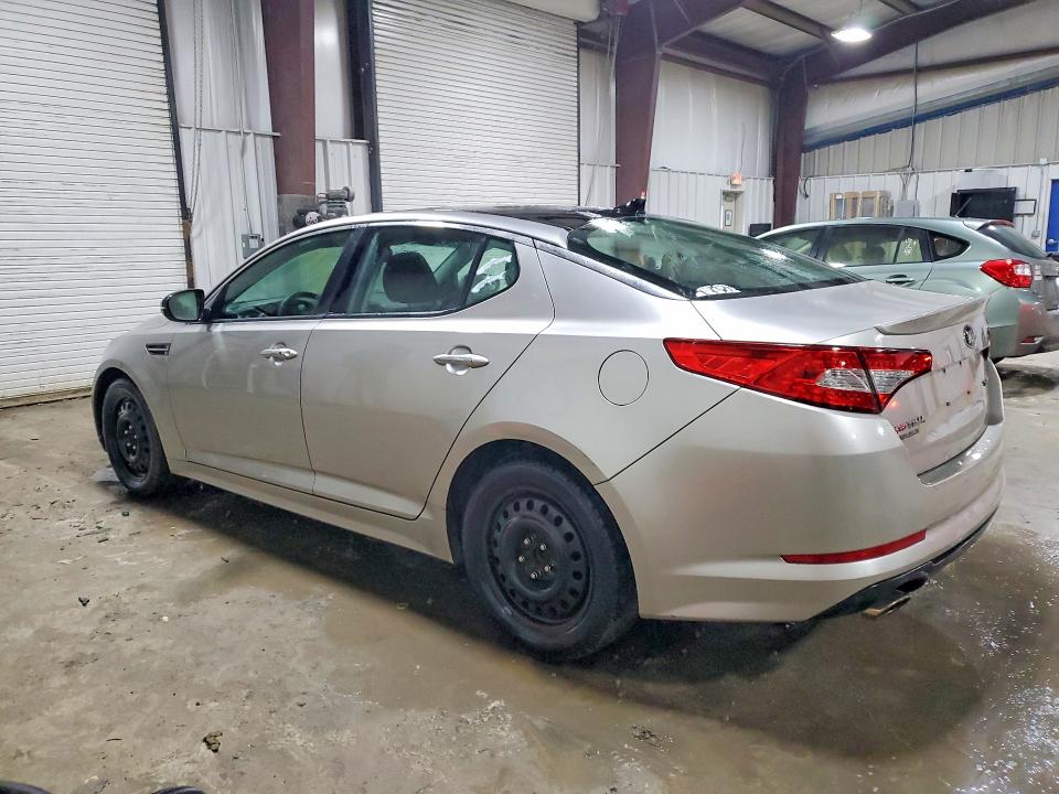 Photo 2 from auction – 2013 KIA OPTIMA SX with VIN 5XXGR4A64DG113579