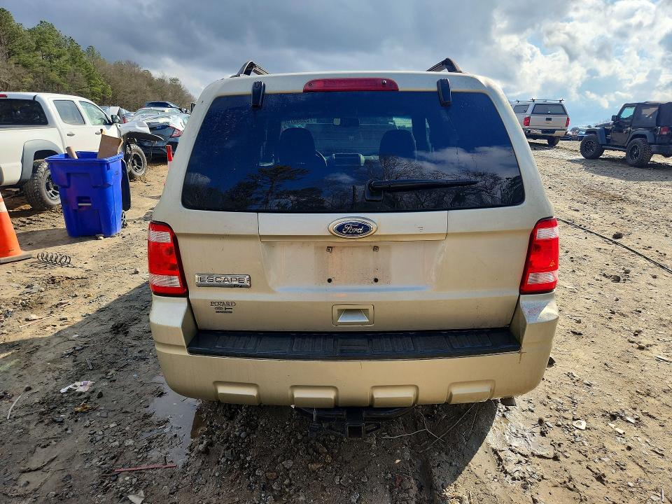 Photo 6 from auction – 2010 FORD ESCAPE XLT with VIN 1FMCU0D71AKB75917