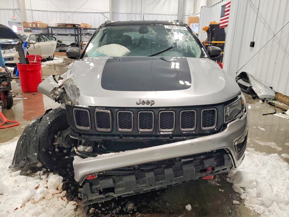 Photo 5 from auction – 2019 JEEP COMPASS TR with VIN 3C4NJDDB0KT668795