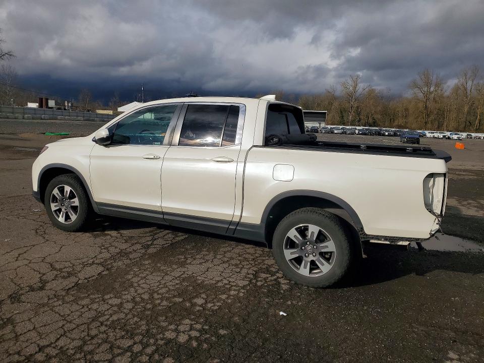 Photo 2 from auction – 2019 HONDA RIDGELINE with VIN 5FPYK3F6XKB011237