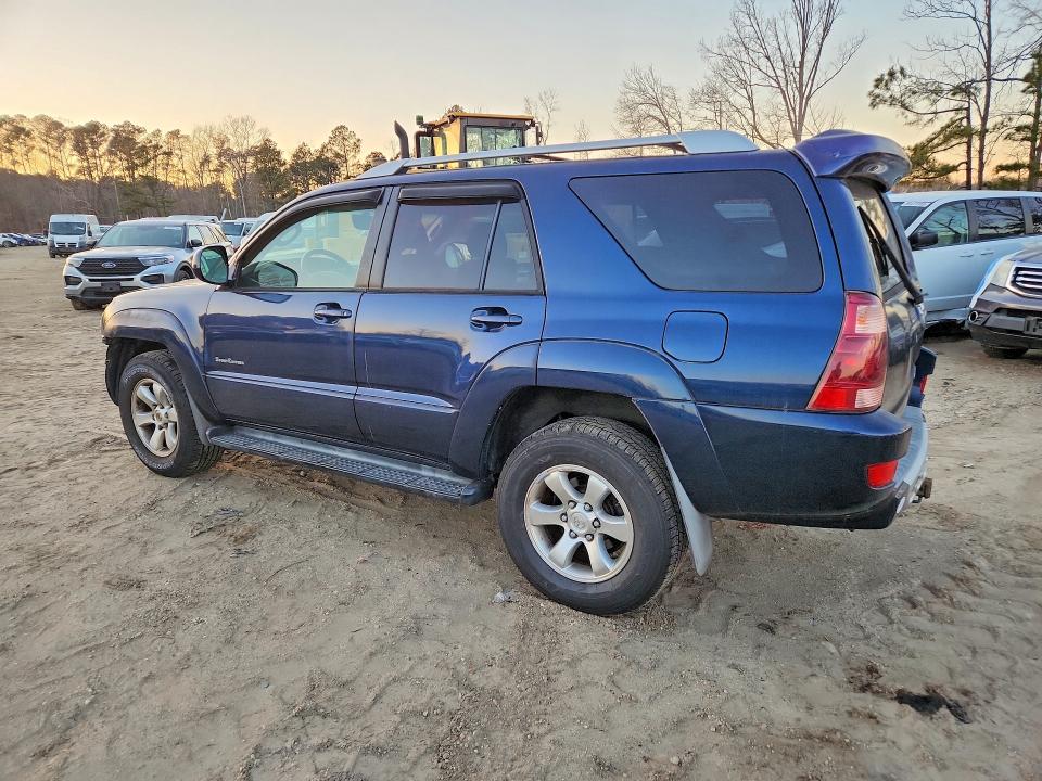 Photo 2 from auction – 2005 TOYOTA 4RUNNER SR with VIN JTEZU14RX58037605