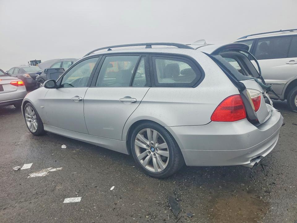 Photo 2 from auction – 2007 BMW 328 with VIN WBAVS13597FX15022