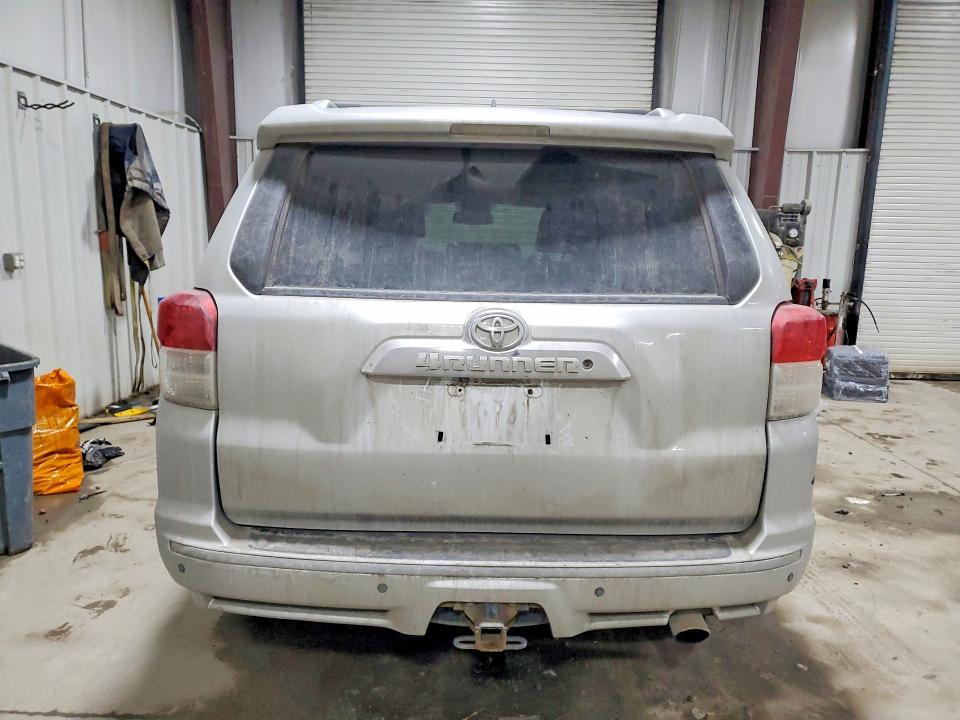 Photo 6 from auction – 2012 TOYOTA 4RUNNER SR with VIN JTEBU5JR0C5102344